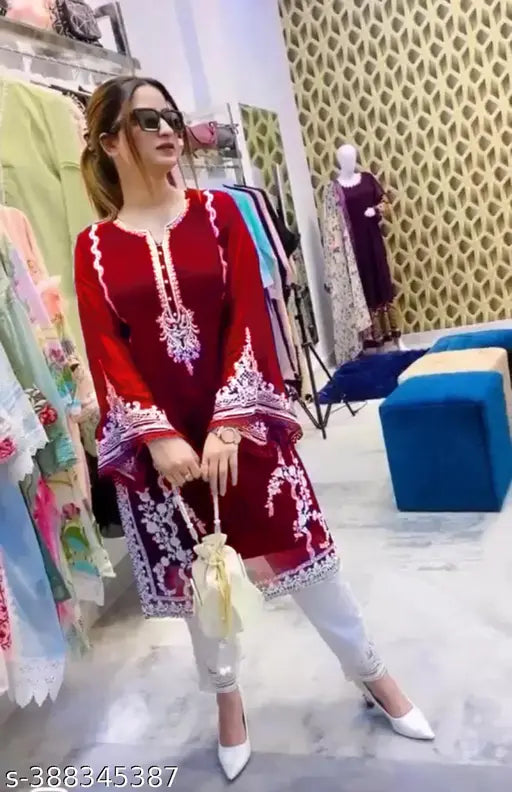 Georgette and crepe embroidered Pakistani kurta pair with long sleeves and palazzo pants. Single size options available from S to XXXL, machine washable