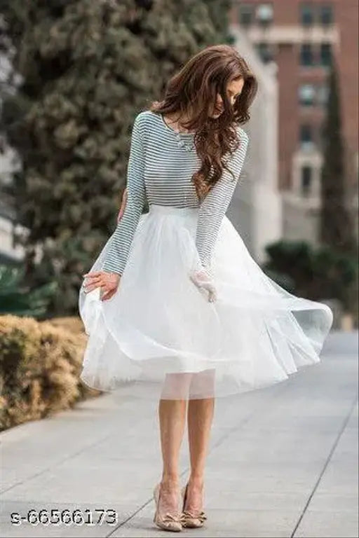 White net western skirt, free size, soft net with inner. Ready to wear, solid pattern, made in India