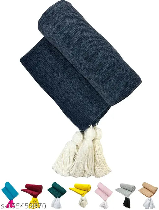 DGrey & White Chenille Throw Blanket for 3 Seater Sofa, tassels included, 140 x 170 cm for home decor