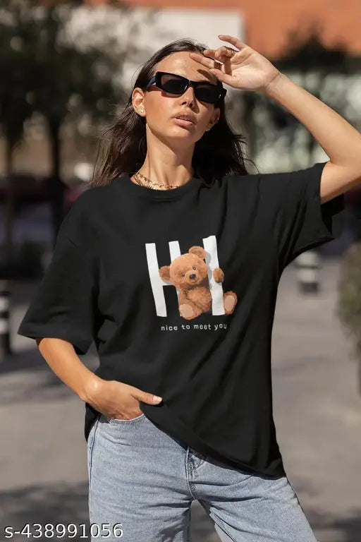 Trendy black oversized t-shirt with cool bear graphic, short sleeve, casual style
