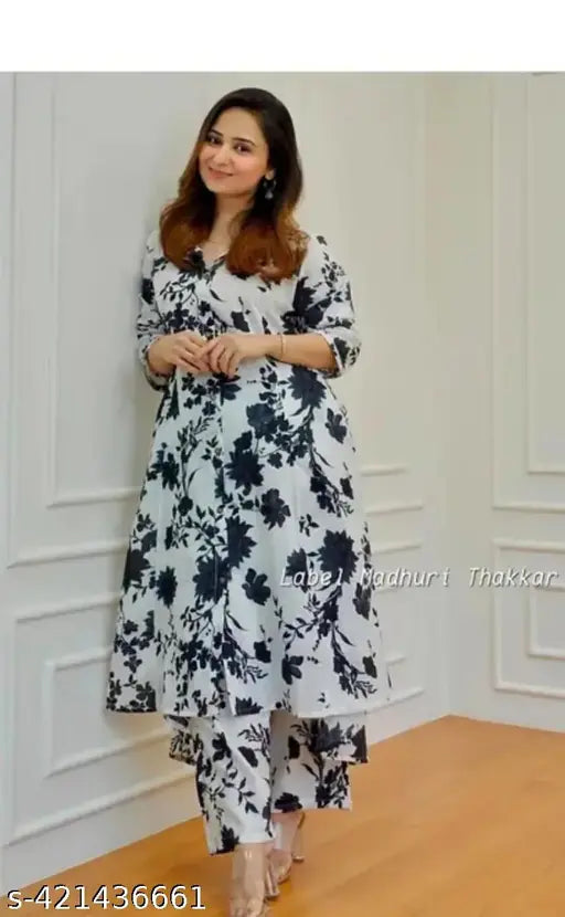 Black printed rayon kurta set with rayon bottomwear, three-quarter sleeves