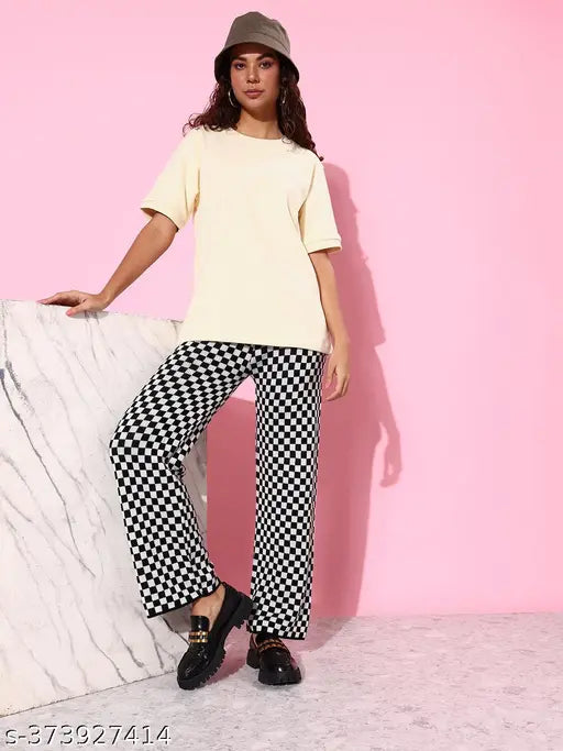Off-white cotton oversized sweatshirt for women, solid design, perfect for casual wear (S: 39in bust, 28in length, 39in waist, 17in shoulder) - Made in India