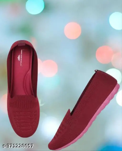 Textured mesh FLYNET Mehroom loafers for kids, slip-on style with versatile all-season wear. Quality craftsmanship, non-toxic materials, and easy clean up. Perfect gift for fashionable children. Available in sizes IND-4, IND-5, IND-6, IND-7 (India). Weight: 250 GMS