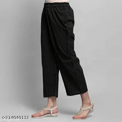 Women's cotton sleeveless kurta set with palazzo pants, checked net pattern in various sizes