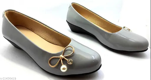 Synthetic leather Shooting Star Ladies bow buckle Bally, modern party footwear with closed back and comfortable sole