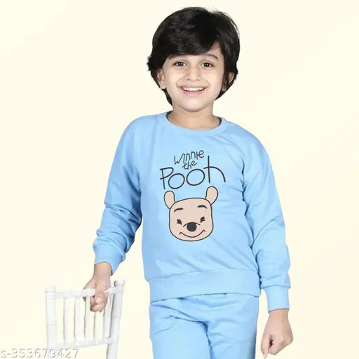 Kids winter wear stylish sweatshirt made of soft warm fabric.