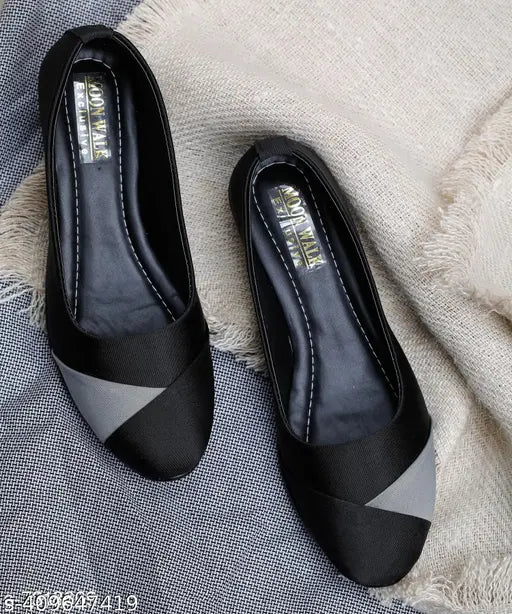 Black synthetic ballerinas for women, closed back with solid pattern