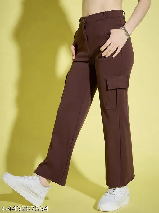 Brown cargo pants with four pockets