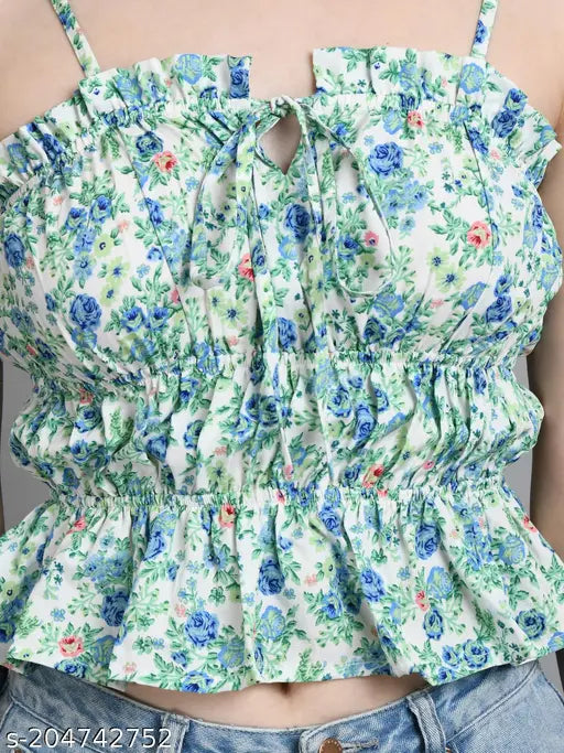 White striped polyester crop top for women, casual and fashionable print design