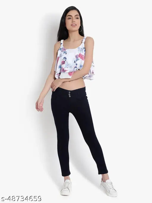 CBlue denim Lycra jeans for women with 3-button stretchable fit and ankle length