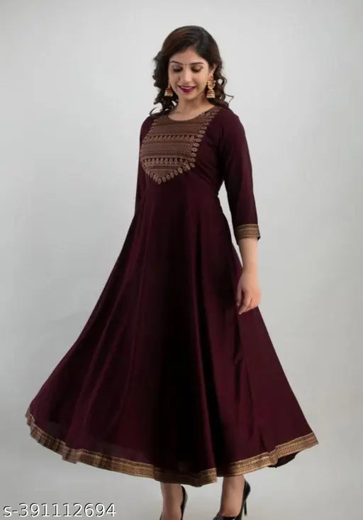 Viscose rayon solid women kurtis, three-quarter sleeves, India-made fashion wear