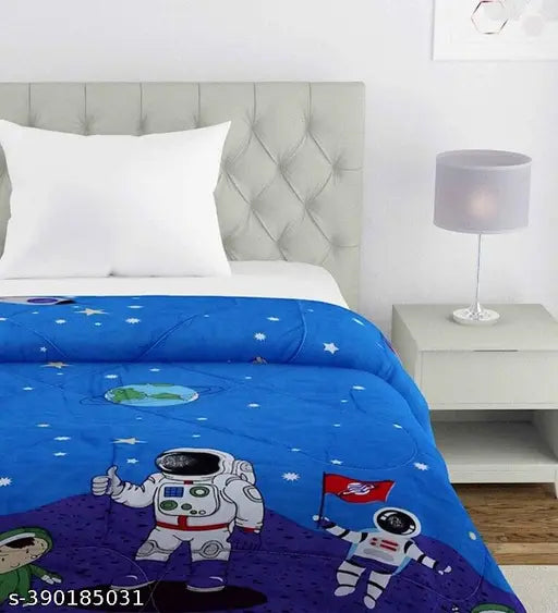 Cartoon single reversible polycotton comforter for AC room, lightweight and soft, ideal for single-size beds (60x90 inches), India origin