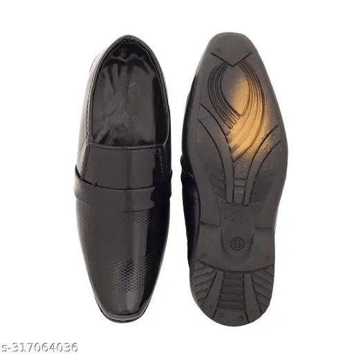 Black party shoes for boys, black leather shoe with a pointed toe and gold trim
