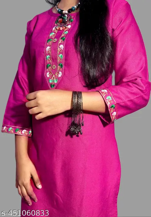 Women's embroidered straight kurta in woolen fabric, long sleeve, full length