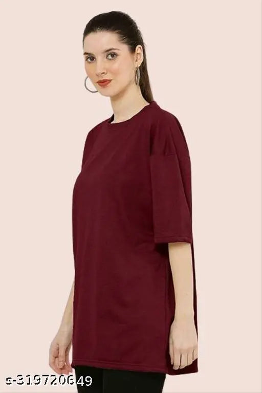 The image displays a plain oversized t-shirt in red color, designed for girls and women, likely intended for plus size wearers