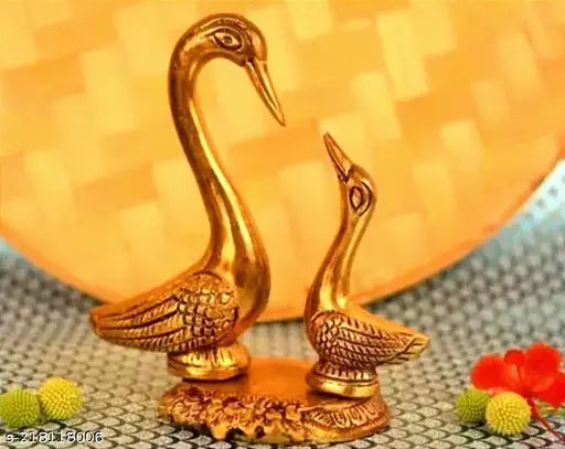 Metal swan pair showpiece, 13ft x 14ft x 10ft, Indian home decor idol