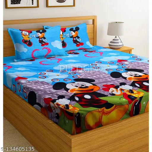 Children's Mickey Mouse themed bedding set, including two duvet covers and four matching pillow covers, polycotton material