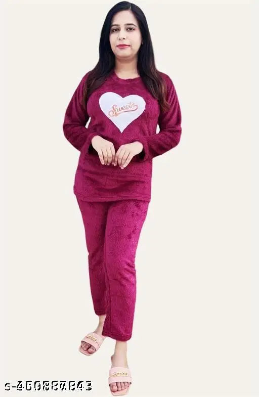 Woolen women's night suit in wine color, long-sleeved printed pyjama top and bottom for winter, Made in India