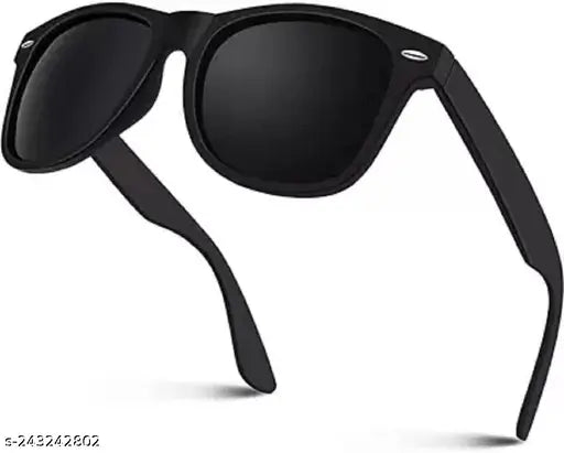 Adjustable Ediko cap and black wayfarer sunglasses - Lightweight cotton cap with adjustable Velcro closure. Perfect for outdoor activities and UV protection under the summer sun. Made in India