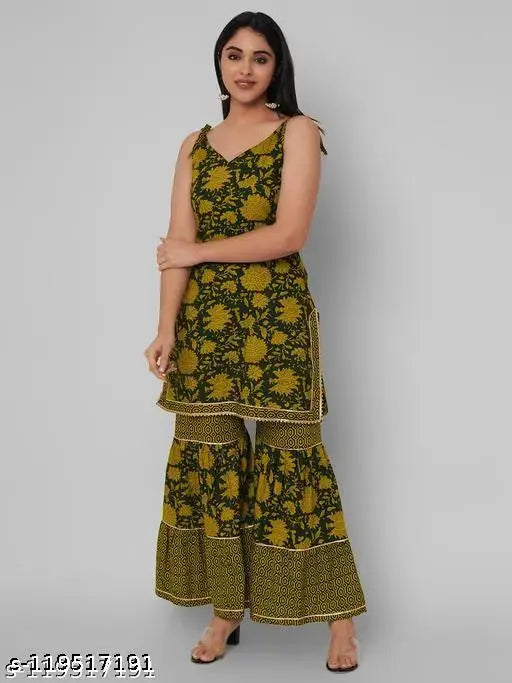 Black cotton with flared pants kurta set, gold pattern