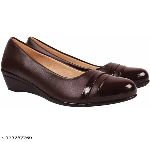 Patent leather women's/girls slip-on sneakers in solid styles, India-made bellies design