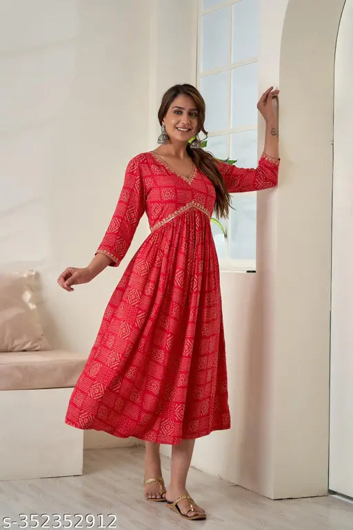 Embroidered rayon Anarkali kurti in multiple sizes (S-36, M-38, L-40, XL-42, XXL-44, 3XL-46, 4XL-48, 5XL-50), Indian fashion with printed combo three-quarter sleeves