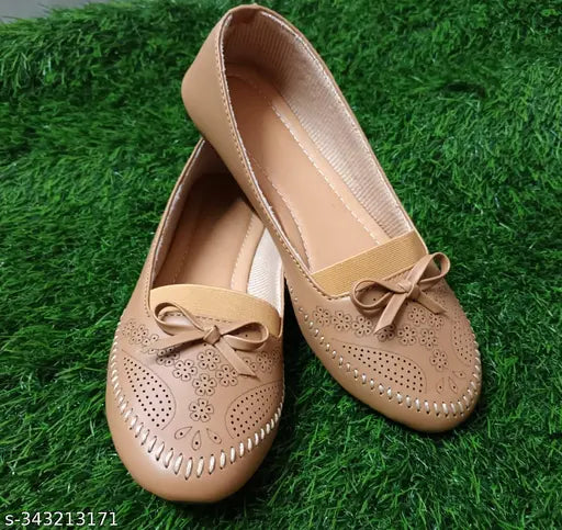 Patent leather casual Bellie woven design ballerinas, slip-on in Indian sizes 3, 4, 5, 7, 8 from India
