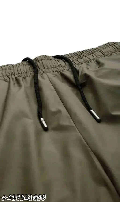Four pocket khaki joggers, elastic waistband