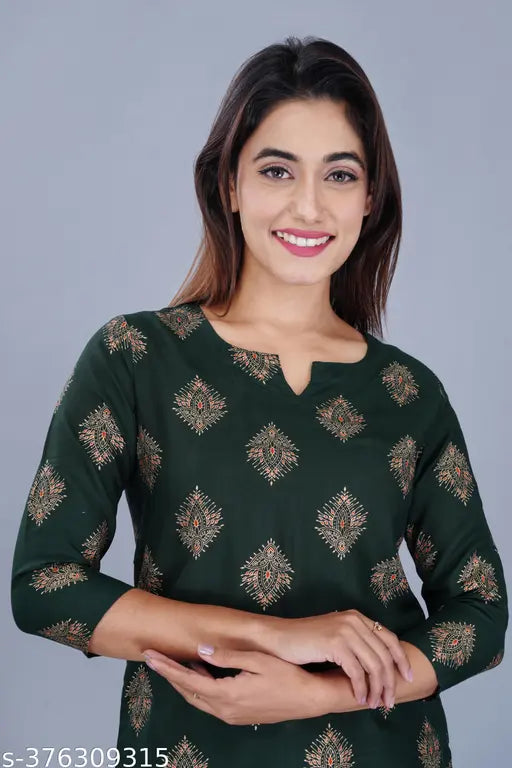 Women's printed rayon nightsuit in three-quarter sleeves, soft and comfortable for lounging at home, India origin