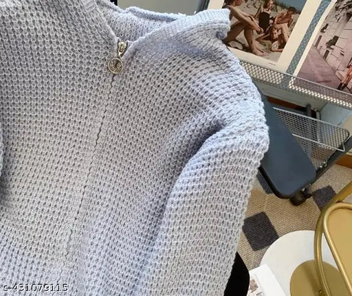 Imported wool solid-colored Barbara sweater, long sleeves for men and women, size M (bust 36 in, length 21 in), from India