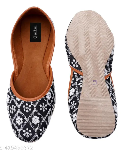 Handmade synthetic black Juttis for women - Quikni Ethnic Colorblock Comfortable style