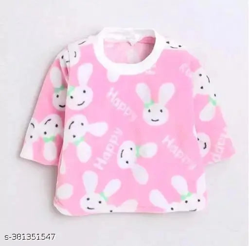 Wool and cotton printed dungaree for baby, featuring short sleeves and t-shirt top. Soft, breathable, and comfortable baby clothes from Lipbra Kids." (119 characters)