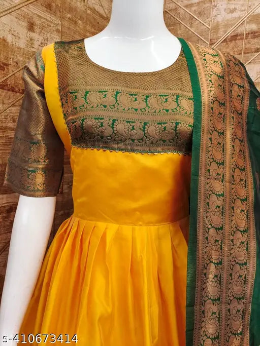 Yellow Art Silk gawon Set with green dupatta, charming and stylish for girls, short-sleeved, Zari woven pattern, Indian Kanjivaram design, new collection, size M, XL, XXL