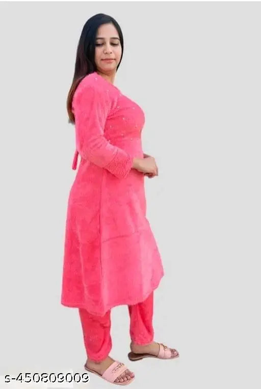 Pink wool women's midi suit, warm for winter, solid design, size options M and L from India