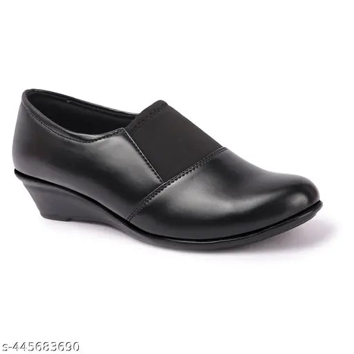 Black synthetic leather slip-on ballerinas, Vendoz women's casual-formal bellies