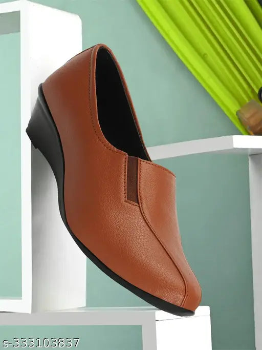 Textured synthetic ballerinas in T39-Tan color, perfect for modern women's fashion