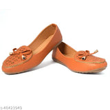 Synthetic leather slip-on Ackee mules in solid color, elegant and comfortable women's footwear