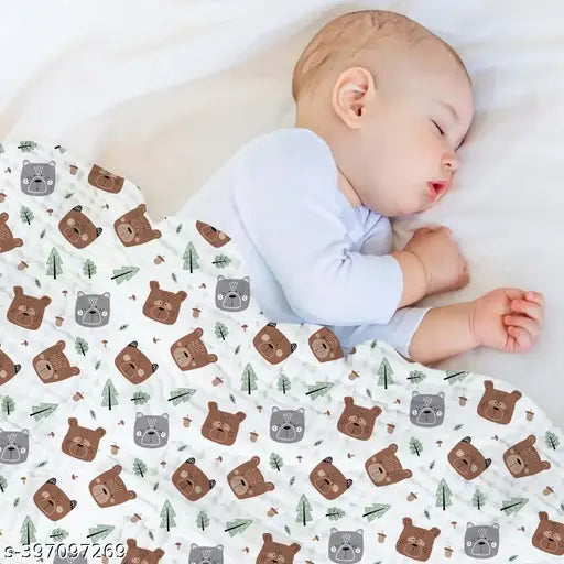 100% organic cotton swaddle cloth for newborn baby with bear print.