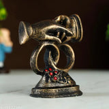 GoldiluxeClassic Polyresin Loving Couple Showpiece - Detailed, resilient figurine for Valentines or wedding gifts. Made in India