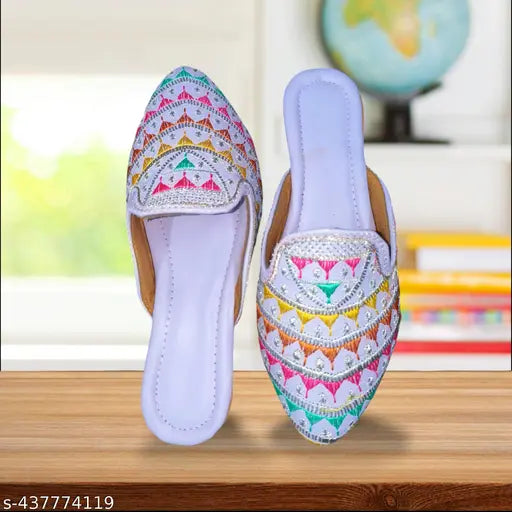 Purple maltie slipper with embroidery