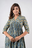 Indianic Women's rayon three-quarter sleeve kurti with printed combo, XS to XXXL sizes available