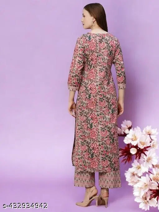 Stylish cotton top & bottom set, short-sleeved cotton blend for women, India-made fashion outfit on display