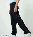 Black stretchable jeans with two front pockets