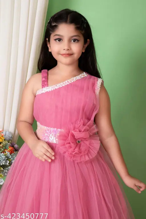 Pink chiffon frock with lace detailing, sleeveless style