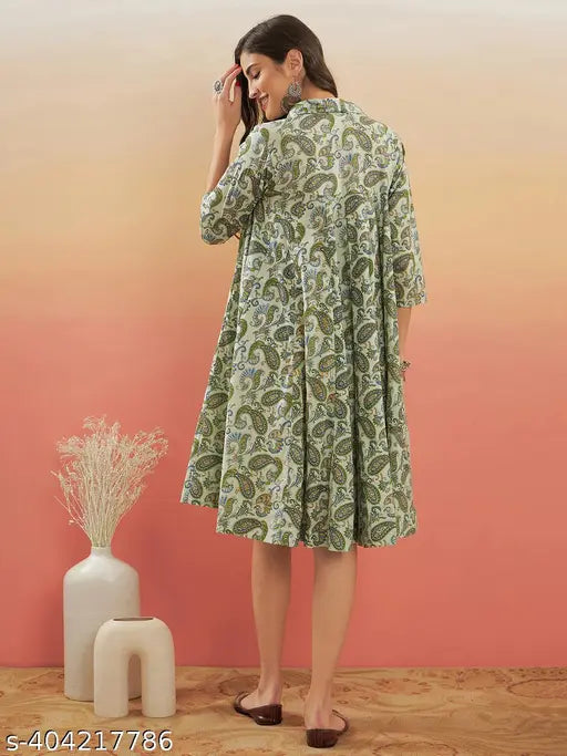 Stylish women's 34 sleeve collared kurta with rayon fabric