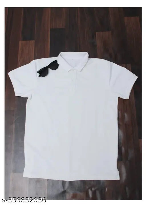 Cotton short sleeve men's t-shirt, trending plain design in various sizes: S, M, L, XL. Made in India