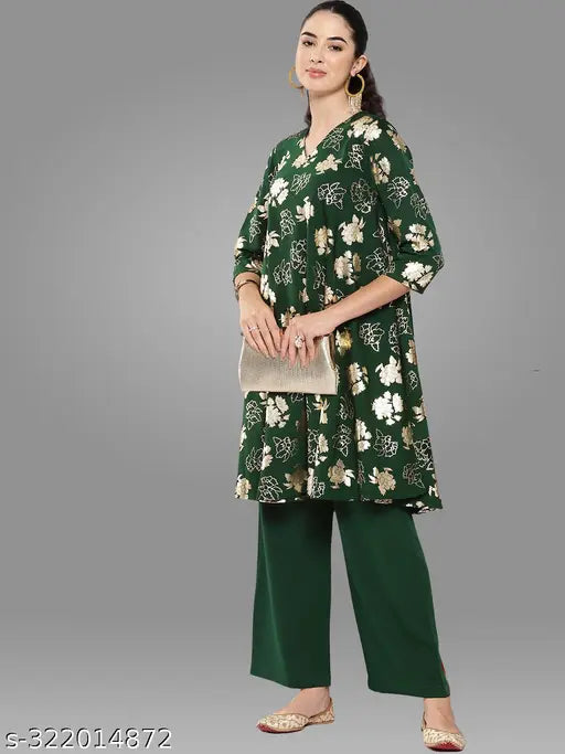 Bottle green crepe foil printed short kurta and palazzo by Janasya, V-neck, 3/4 sleeve, A-line silhouette, Indian origin
