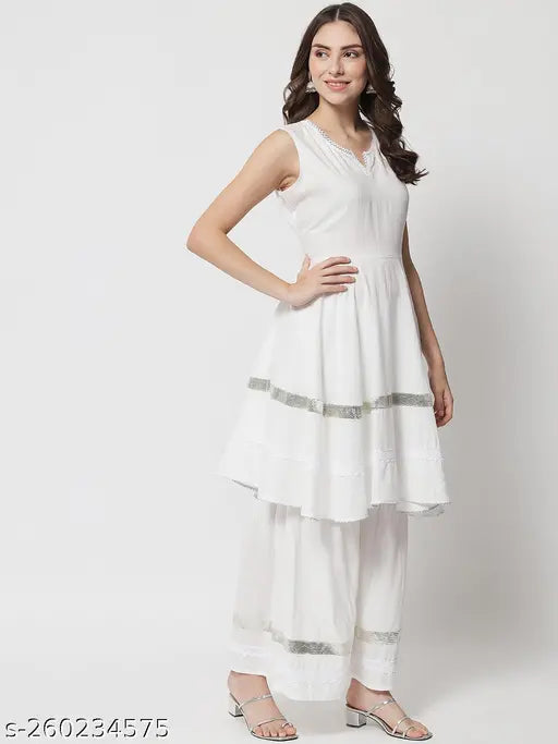 White dupatta set with long fringes