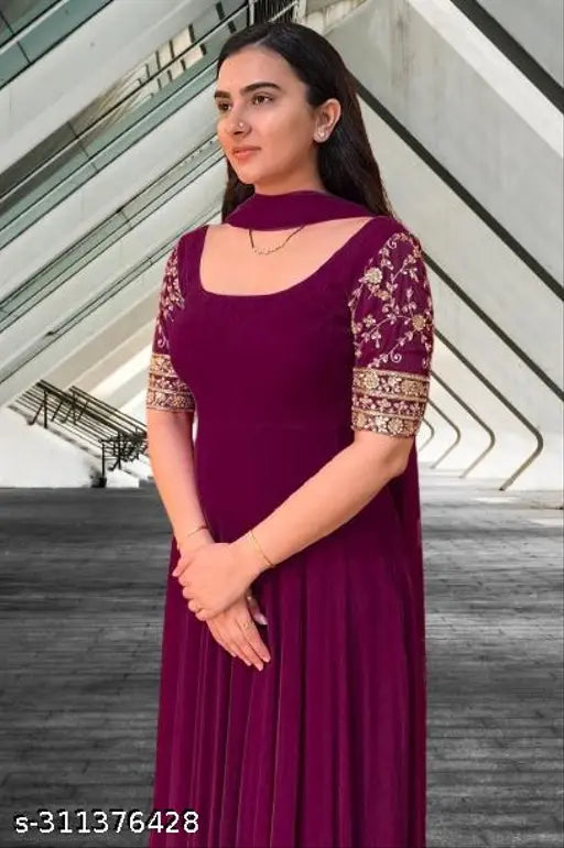 Embroidered Georgette kurti in heavy fox georgette fabric, three-quarter sleeve, solid combo, India