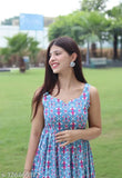 Multicolored sleeveless dress with a V-neck